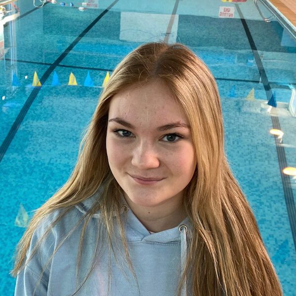 Kayleigh Swimming Instructor